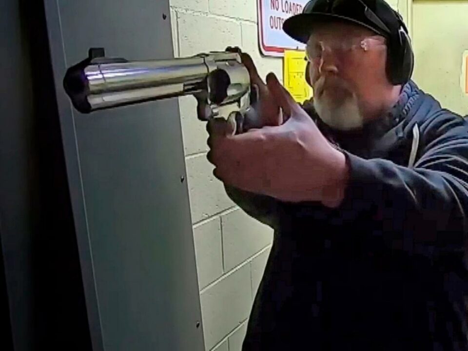 Radio shock-jock Kyle Sandilands faces Tribunal over gun license refusal