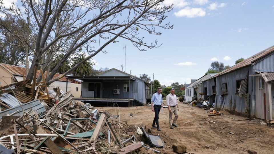 Town braces for worst flood in 128 years