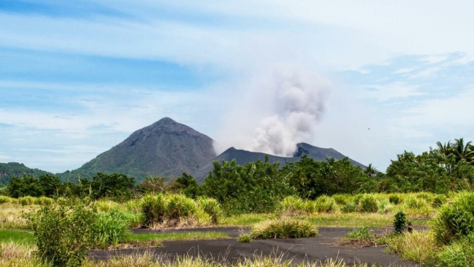 Aussie academic kidnapped in PNG