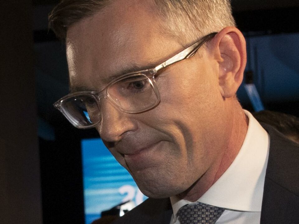 Premier praised for ‘classy’ act in defeat