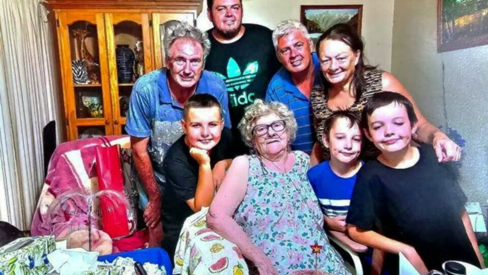 Woman dies after blackout cuts life support