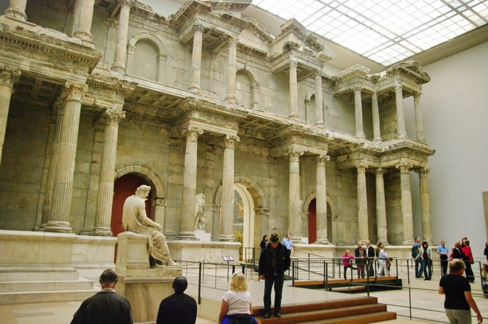 Iconic museum to close for years