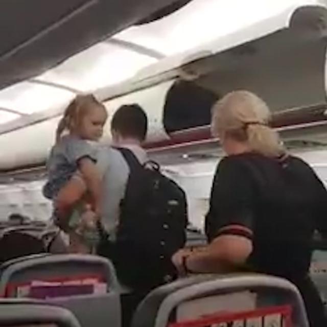 Jetstar kicks off ‘repugnant’ passenger