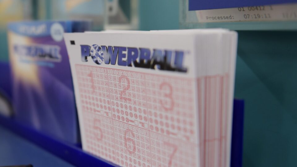 No big winner in 0m Powerball