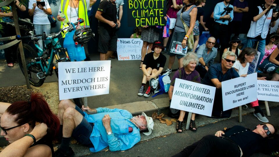 Murdoch warns Australia to ‘stick close’ to US