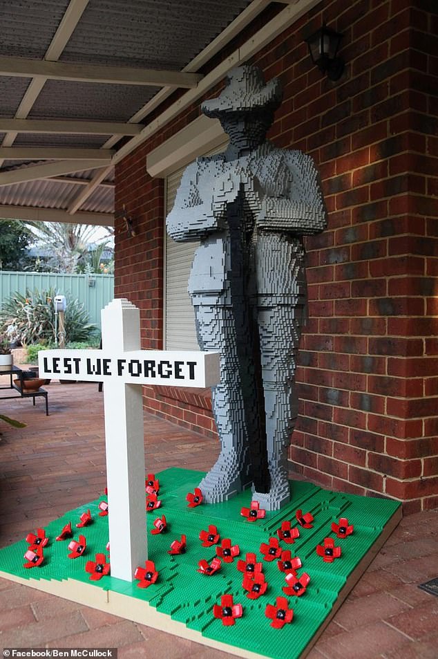 Ex-soldier’s touching tribute to Aussie heroes