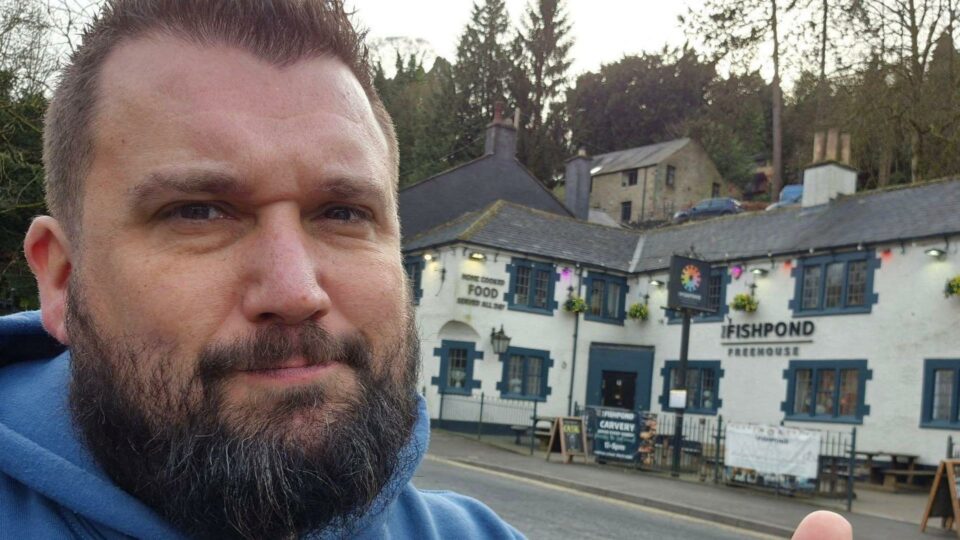 Man found in pub after 10 days on the run