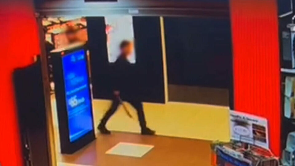 Shopping centre rocked by machete scare